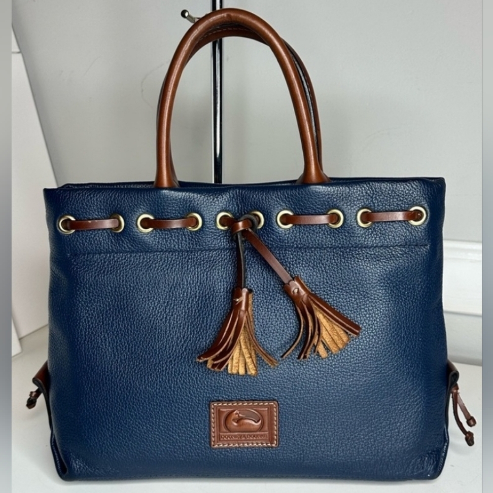Dooney & Bourke Tassel Tote EUC $298 retail